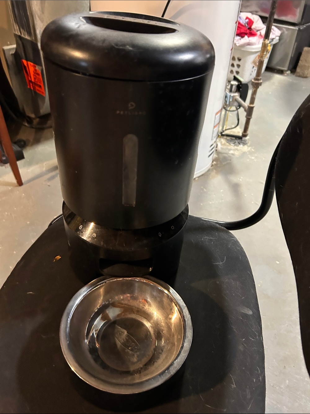 Automatic Black Pet Feeder - Programmable Dry Food Dispenser